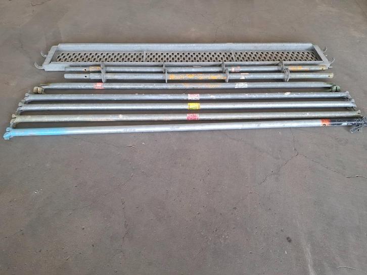 layher rozetstelling, Doe-het-zelf en Bouw, Steigers, Zo goed als nieuw, Gevelsteiger, Minder dan 2 meter, Ophalen