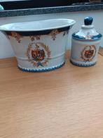 Verzamelitem  is een stuk antiel aardewerk of porselein., Antiek en Kunst, Antiek | Porselein, Ophalen of Verzenden