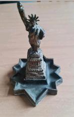 Koperen beeld : Vrijheidsbeeld, Enlèvement ou Envoi, Cuivre
