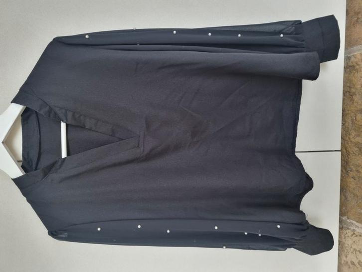 Stijlvolle zwarte bloes met parels maat L, Kleding | Dames, Blouses en Tunieken, Zo goed als nieuw, Maat 42/44 (L), Zwart, Ophalen of Verzenden