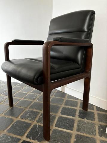 6 vintage stoelen Bauhaus stijl Kondor möbel