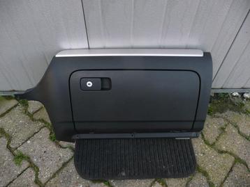 Volkswagen Golf 5 V Dashboardkastje 1K1857290 beschikbaar voor biedingen