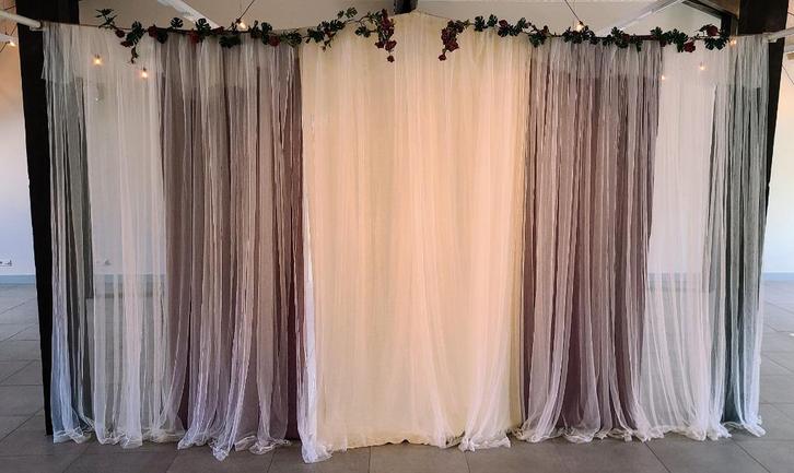 Decor, decoratiewand met kunstrozen - Huwelijk, trouw, feest, Huis en Inrichting, Woonaccessoires | Wanddecoraties, Gebruikt, Ophalen of Verzenden