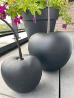 The big Apple Black, décoration extérieure ou intérieure, Tuin en Terras, Terrasdelen en Vlonders