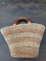 Roeten handtas met houten handvat, Handtassen en Accessoires, Tassen | Damestassen, Ophalen of Verzenden, Nieuw, Beige, Handtas