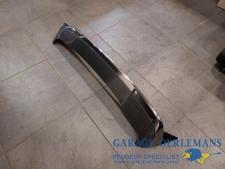 achterklep spoiler peugeot 2008, EVL, Auto-onderdelen, Carrosserie, Achterklep, Peugeot, Gebruikt, ARN erkend, Ophalen of Verzenden