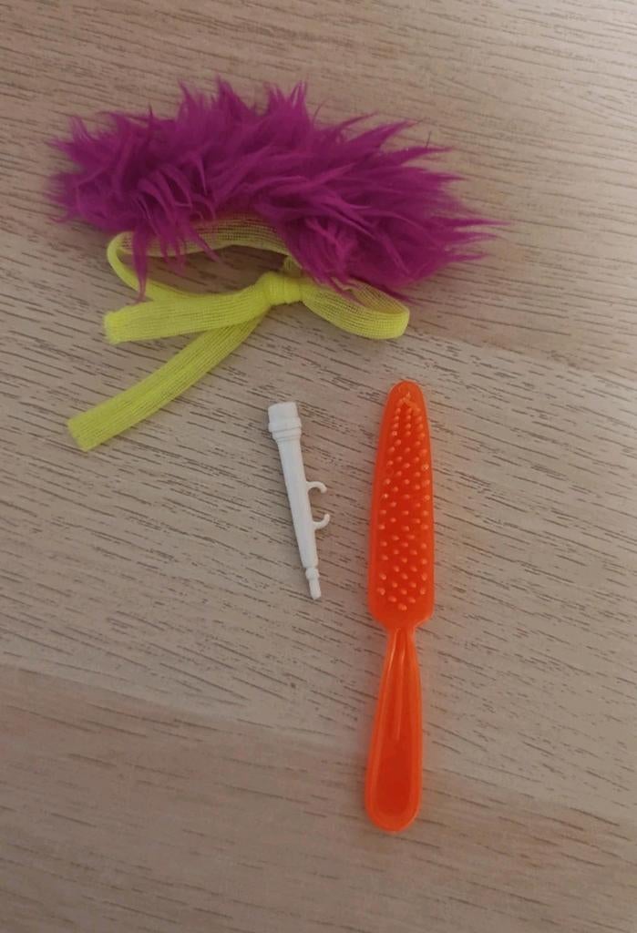 Barbie and The Rockers Diva accessoires, Ophalen