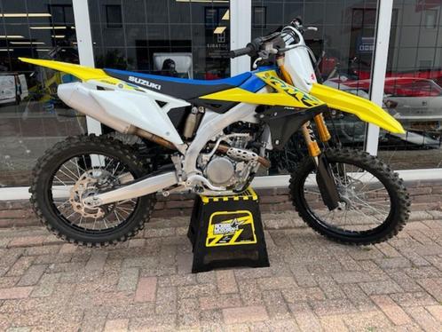 Suzuki RM-Z 250 2025 | Slechts 0,5 uur gereden | Als nieuw, Motoren, Motoren | Suzuki, Bedrijf, Crossmotor, 1 cilinder, Ophalen