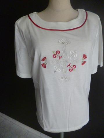 Overproduktie Modieus Geborduurd Dames T-shirt beschikbaar voor biedingen