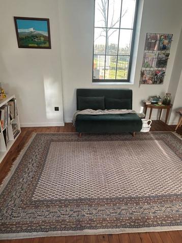 Tapijt perzisch antiek beschikbaar voor biedingen