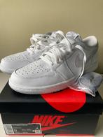 Nike - Air Jordan 1 low - 42,5, Kleding | Heren, Nieuw, Sneakers, Nike - Air Jordan, Ophalen of Verzenden