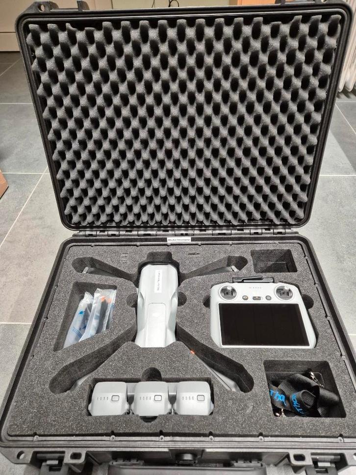 DJI Air 3 Fly More Combo - DJI RC-N2 Remote Controller+Case, Audio, Tv en Foto, Drones, Zo goed als nieuw, Drone met camera, Ophalen