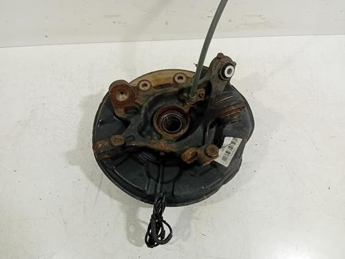 WIELNAAF LINKS ACHTER BMW 1 serie (F20) (01-2010/06-2019), Auto-onderdelen, Remmen en Aandrijving, BMW, Gebruikt