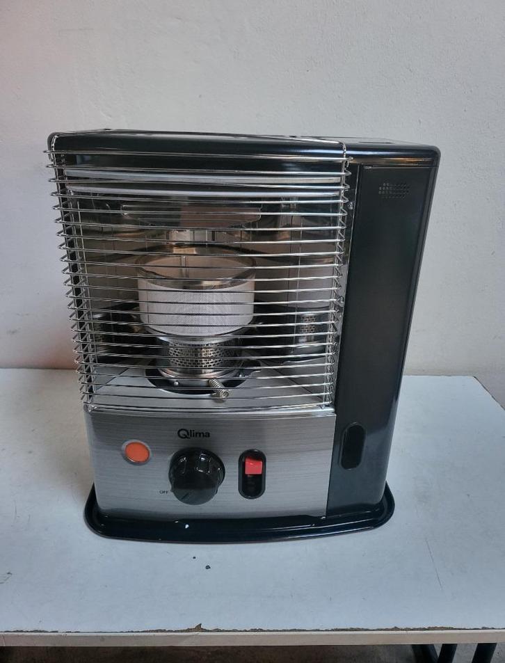Qlima R 8128S C-2 stainless steel-black (Nieuw), Huis en Inrichting, Kachels, Nieuw, Vrijstaand, Petroleumkachel, Overige brandstoffen