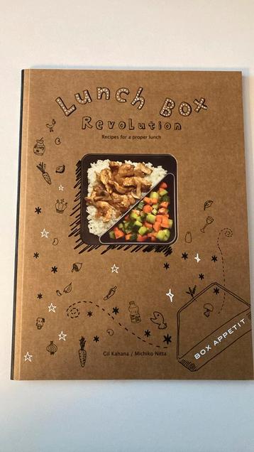 Lunch box revolution - recipes for proper lunch, Enlèvement, Comme neuf