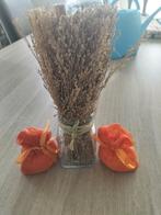 Vaasje met gedroogde bloemen en 2 decoratieve geurzakjes, Ophalen of Verzenden, Zo goed als nieuw