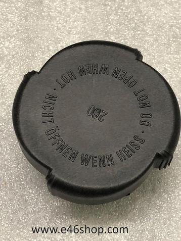 RADIATEUR DOP BMW E30 E36 E34 E32 E31 Z3 Z8 OE  17111742231 beschikbaar voor biedingen