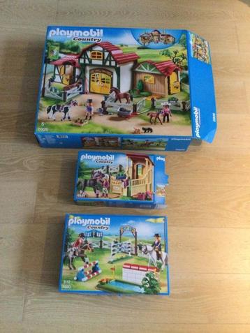 3 setjes playmobil country in de doos ! + gratis extra stal beschikbaar voor biedingen