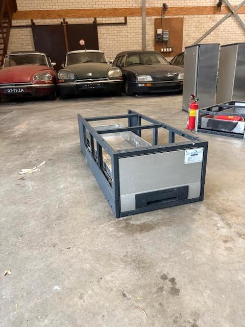 BOTT Vloerlade (1084) L153 B52 H36 €299, Auto diversen, Auto-accessoires, Gebruikt, Ophalen