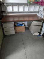 Industriële zware bureau, Ophalen, Bureau