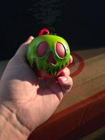 Disney Ornament Sneeuwwitje Giftige appel, Verzamelen, Disney, Ophalen of Verzenden