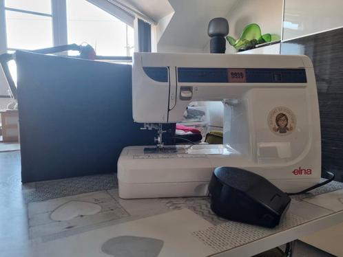 Machine à coudre Elna3210, Hobby en Vrije tijd, Naaimachines en Toebehoren, Gebruikt, Naaimachine, Overige merken, Ophalen