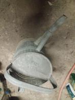 metalen gieter, Ophalen