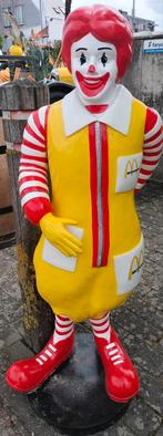 McDonald mascotte, Steen, Overige typen, Zo goed als nieuw, Ophalen