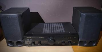 Pioneer A109 versterker + 2x Sony 3-weg luidsprekers beschikbaar voor biedingen
