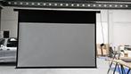 Elektrisch projectiescherm 120" - 16:9  Zeer mooi en groot e, Audio, Tv en Foto, Projectieschermen, Ophalen, Elektrisch, Zo goed als nieuw