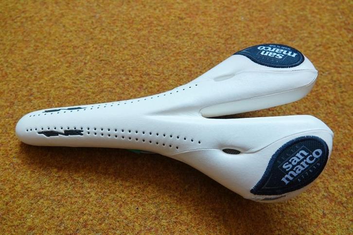 Zadel selle san marco rever titanium / magnesium framebuis., Sport en Fitness, Wielrennen, Zo goed als nieuw, Overige typen, Verzenden
