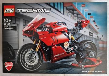 Lego Technic 42107 Ducati Panigale V4 R sealed beschikbaar voor biedingen