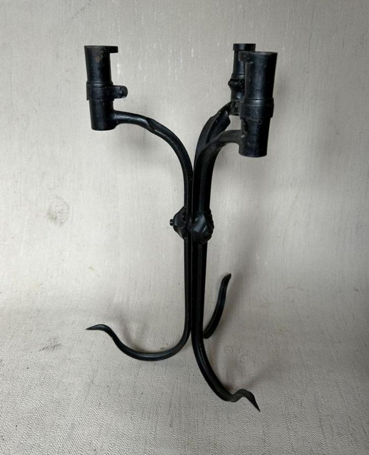 wo1 - trench art kandelaar - Oostenrijkse bajonetten, Verzamelen, Militaria | Algemeen, Landmacht, Kunstobject, Ophalen of Verzenden