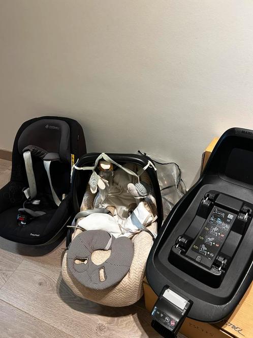Set Maxi Cosi Pebble + 2Way Pearl + 2Way Fix + bekleding, Kinderen en Baby's, Autostoeltjes, Zo goed als nieuw, Ophalen