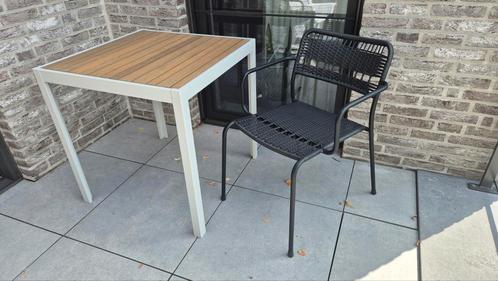 2 tafeltjes en 4 stoelen, Tuin en Terras, Tuinsets en Loungesets, Gebruikt, Tuinset, 4 zitplaatsen, Bijzettafel, Eettafel, Stoel
