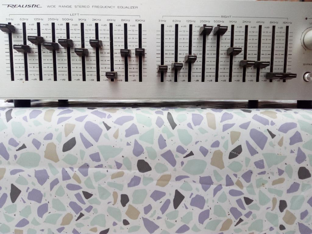 A vendre égaliseur, Enlèvement, Equalizer ou Égaliseur