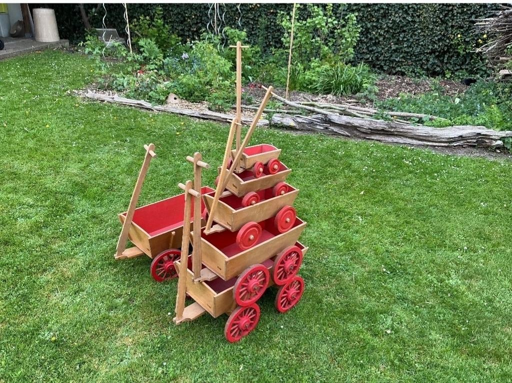 Set van 7 bolderkarretjes, Ophalen