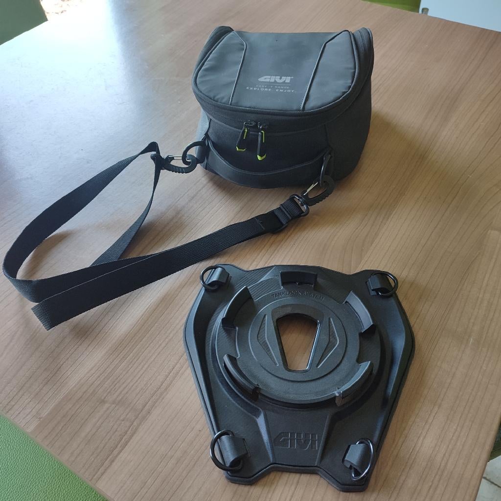 GIVI  zadeltas -Tanklock  voor motor, Ophalen, Nieuw