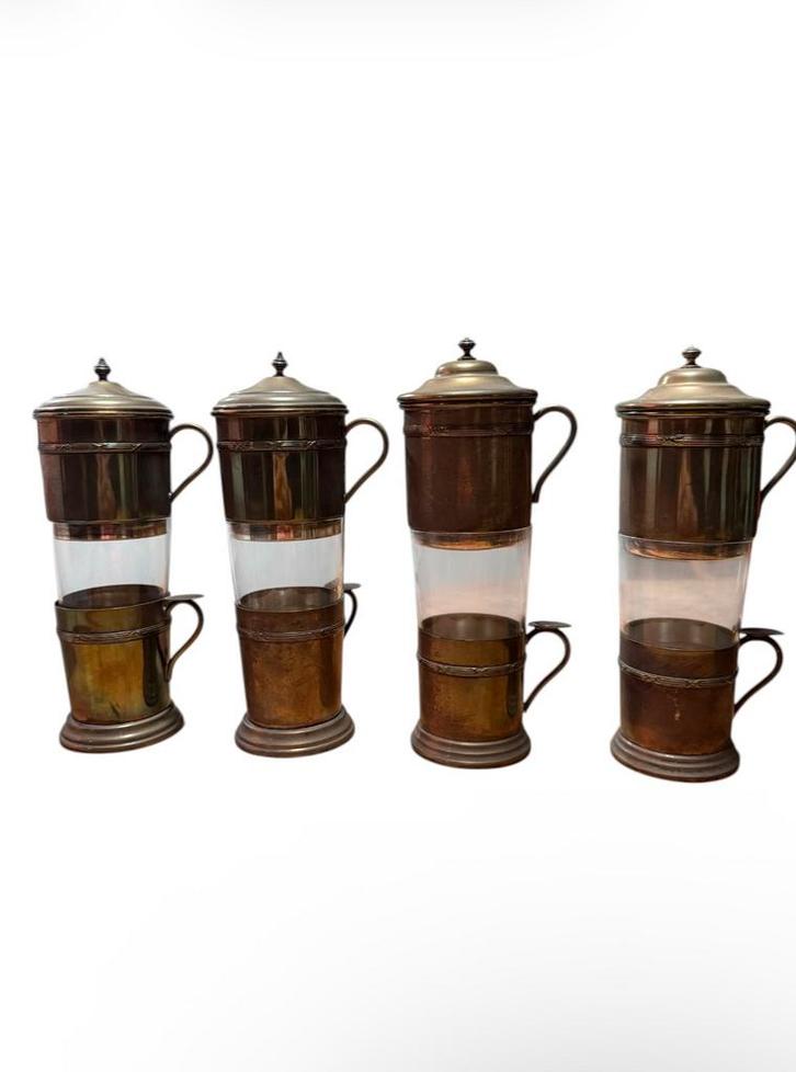 Ensemble de 4 filtres à café et porte-verres anciens, Maison & Meubles, Cuisine | Vaisselle, Utilisé, Verre ou Verres, Autres styles