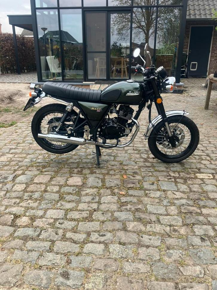 Bullit Hunt S 125cc, Motos, Motos | Marques Autre, Particulier, Naked bike, jusqu'à 11 kW, 1 cylindre, Permis Moto A, Manuelle