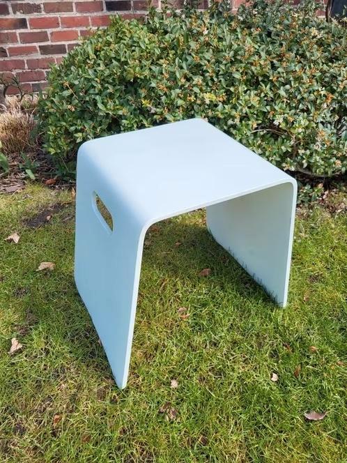 Tabouret/table d'appoint vintage IKEA Benjamin, Maison & Meubles, Tables | Tables d'appoint, Enlèvement