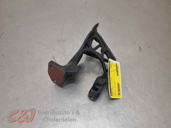 Support moteur d'un Renault Trafic, Renault, -, 3 mois de garantie, Utilisé