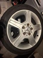 4jantes et pneus tres bon mercedes classe 1, Auto-onderdelen, Banden en Velgen, Band(en)
