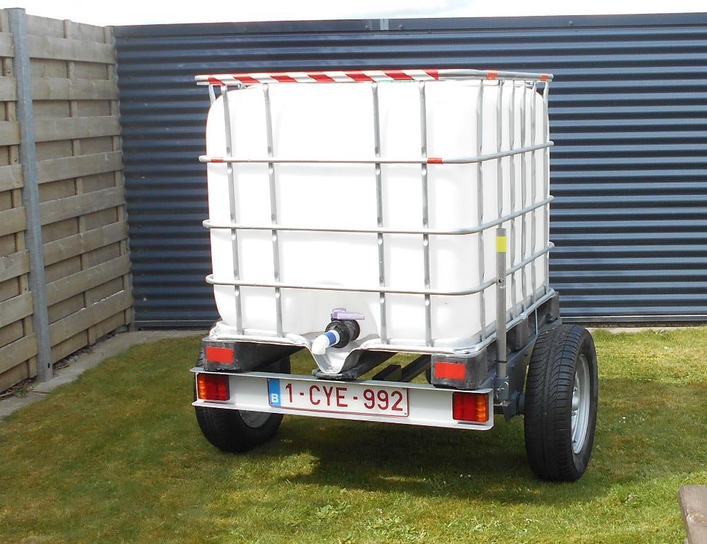 Watertrailer aanhangwagen  (ibc regenton), Weidegang