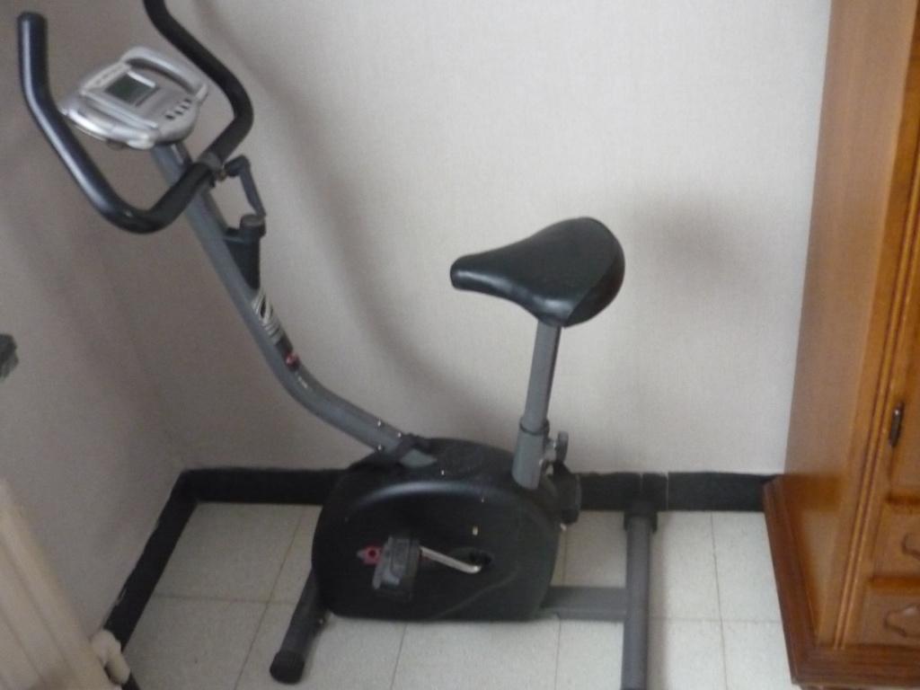 hometrainer met computer, Sport en Fitness, Overige Sport en Fitness, Ophalen, Zo goed als nieuw