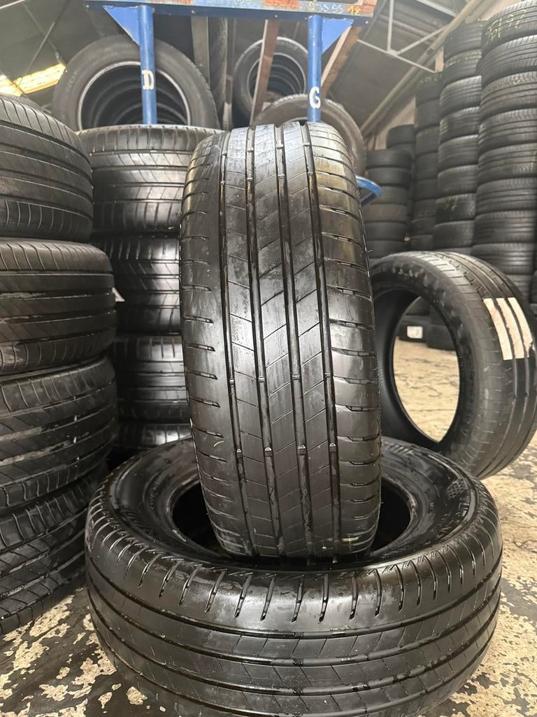 225/65/17 Bridgestone avec montage et équilibrage, Enlèvement