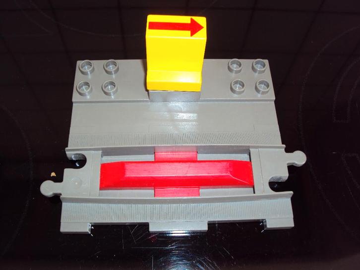 Duplo, stop-keerplaats voor trein op batterijen, Enfants & Bébés, Jouets | Duplo & Lego, Duplo, Enlèvement ou Envoi