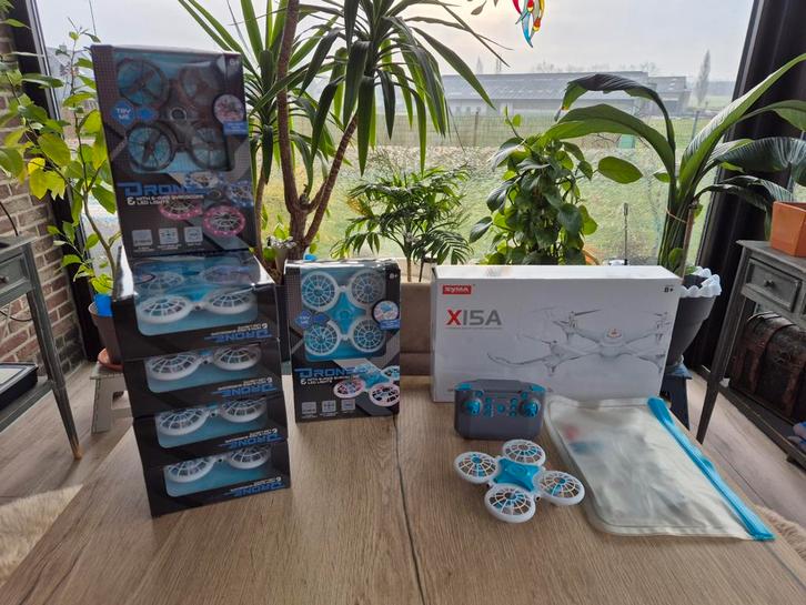 6 nieuwe drones, enz, Kinderen en Baby's, Speelgoed | Actiefiguren, Ophalen