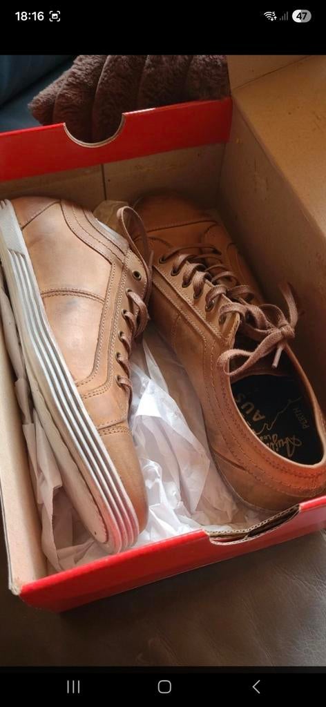 Sneakers Busselton de style australien taille 44, Neuf, Enlèvement ou Envoi, Brun, Baskets