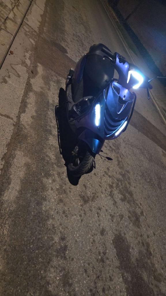 Zip iget 4 takt a klasse, Fietsen en Brommers, Brommers | Crossbrommers, Ophalen